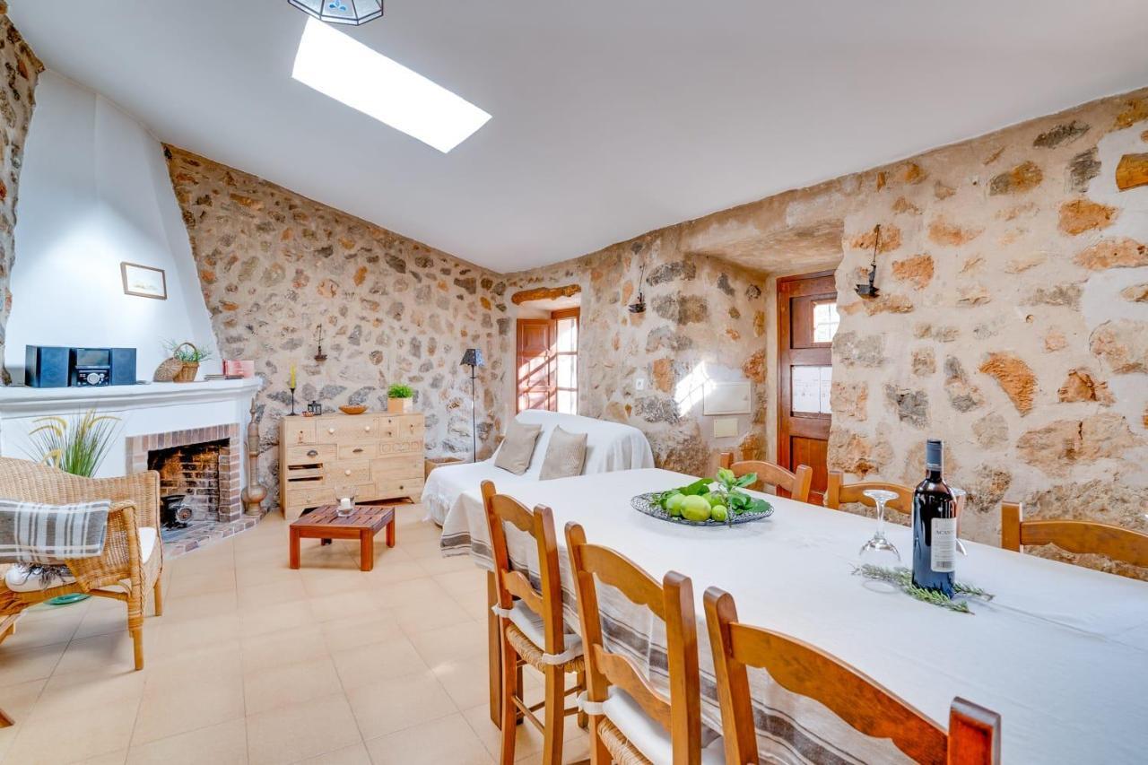 Гостьовий будинок Casita De Montana Cerca Del Mar Форналуч Екстер'єр фото